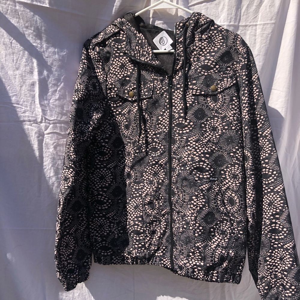 Waterproof Volcom Jacket - image 3